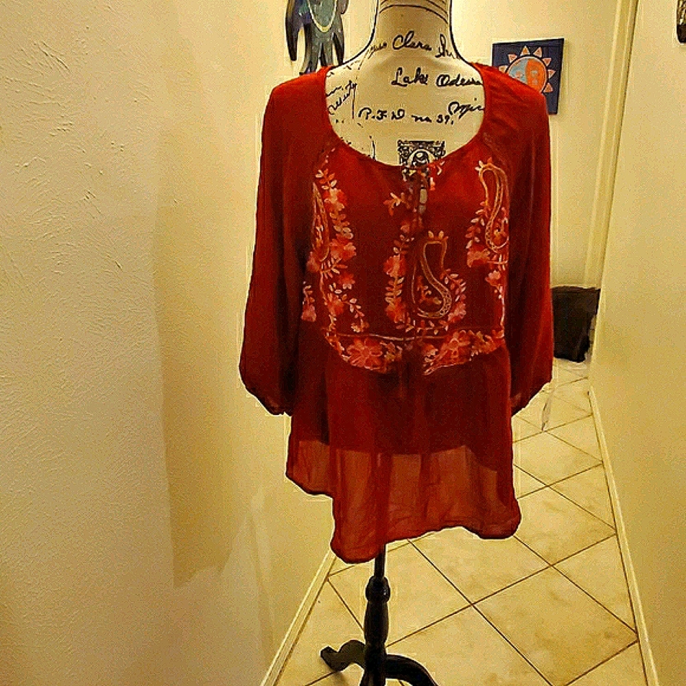 FIG AND FLOWERS LADIES ENBRODERED TOP Lge NWT